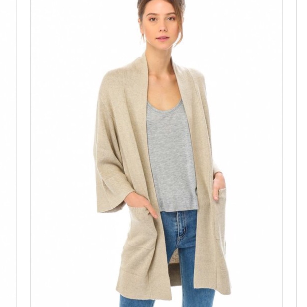 LAST  Wide Sleeve Taupe Cardi